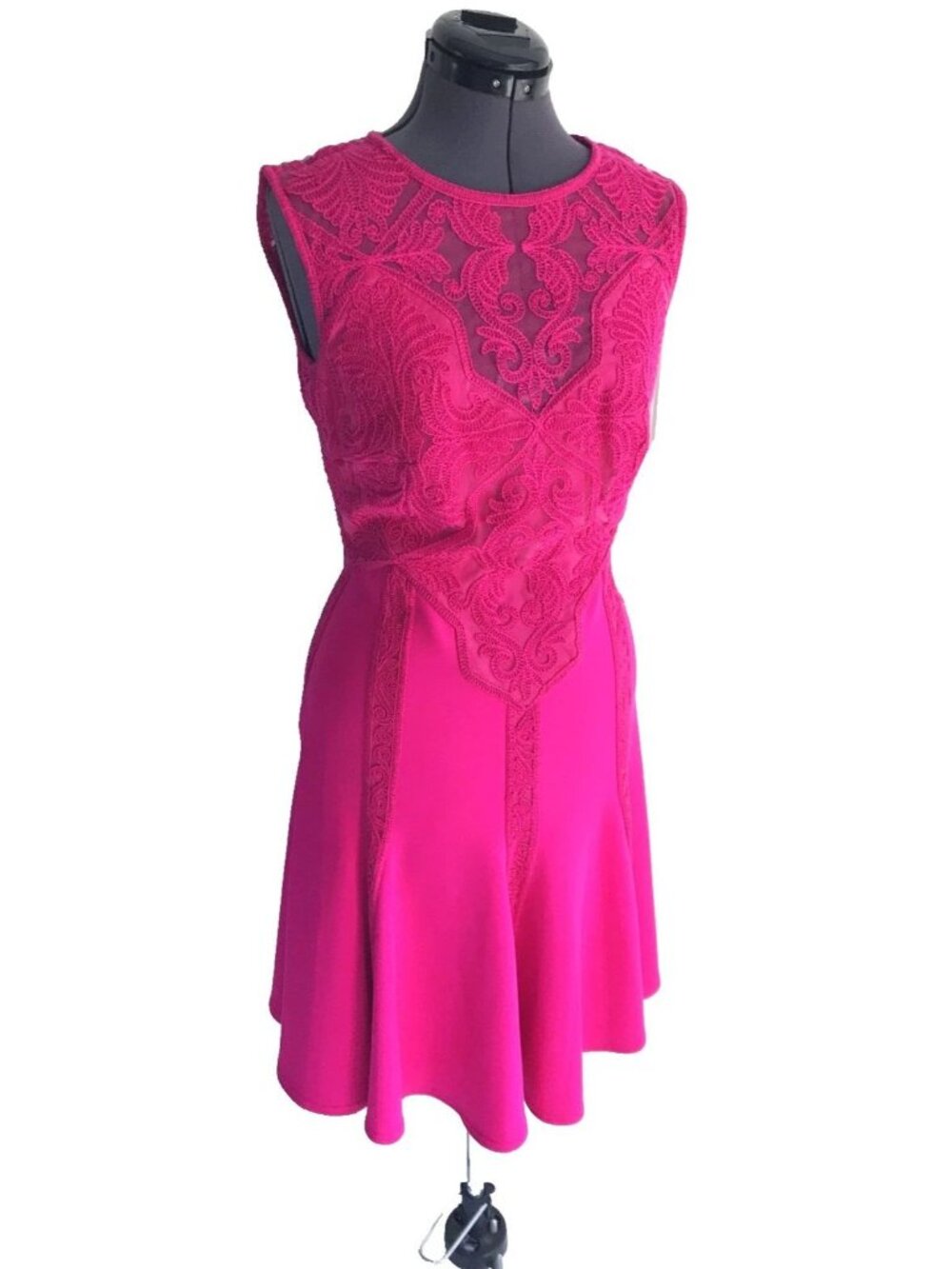 TADASHI SHOJI Fuchsia Neoprene Dress w Embroidery Size 8 New with Imperfections